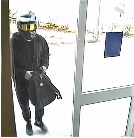 Front photo of offender entering the bank