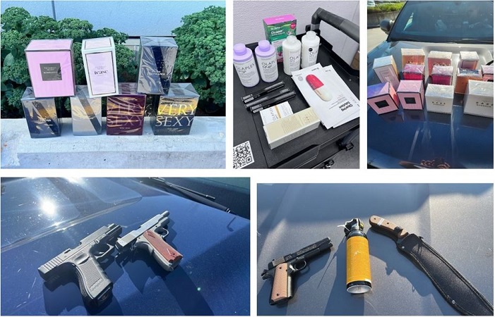 La photo est constituée de cinq images : La première image montre sept petites boîtes de parfum. La deuxième image montre des produits de beauté personnels. La troisième image montre douze petites boîtes de parfum. La quatrième image montre deux répliques de pistolets. La cinquième image montre une réplique de pistolet, un vaporisateur chasse-ours et un grand couteau de chasse.