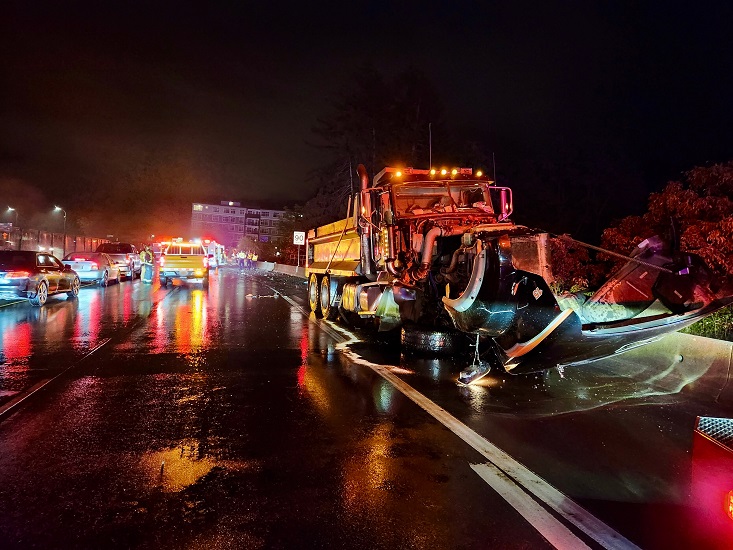 photo of damage to dump truck