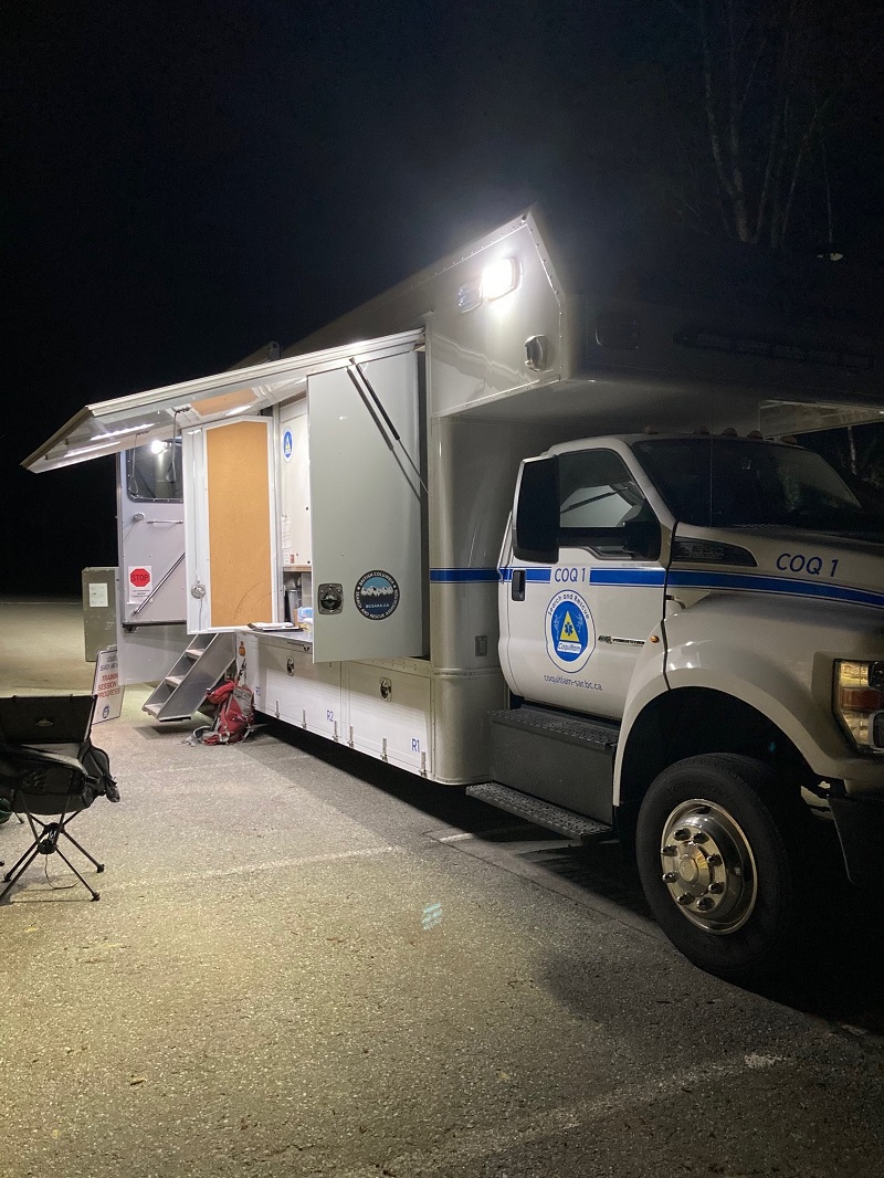 Exterior view of the Coquitlam SAR command vehicle set up at night
